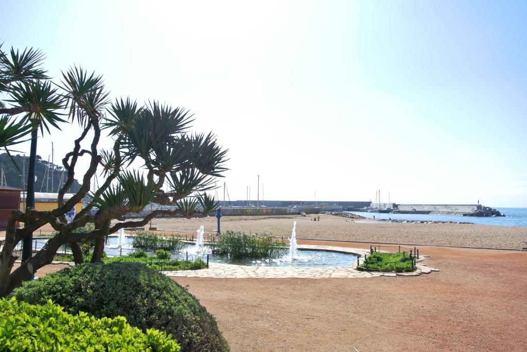 Aiguaneu Apartaments Center Blanes Exterior photo